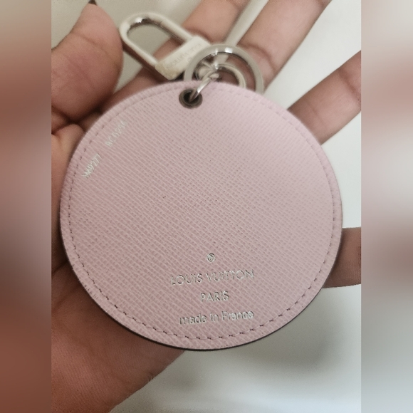 LIMITED EDITION LOUIS VUITTON ESCALE KEYCHAIN HAWAII NEW! - Picture 7 of 9